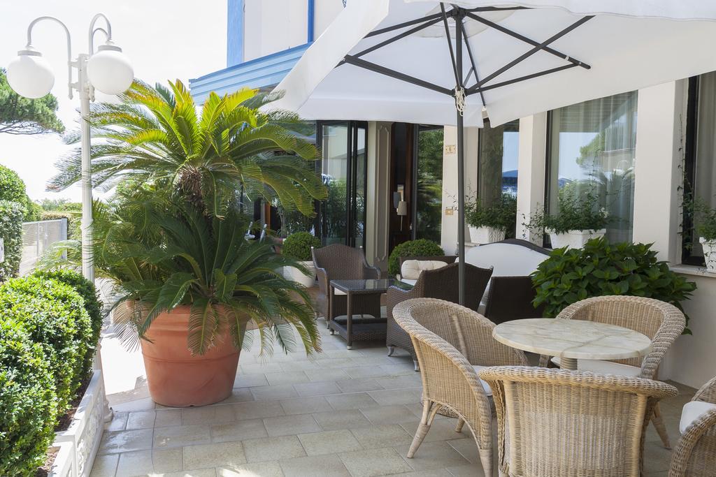 Hotel Plaza Esplanade Lido di Jesolo Ngoại thất bức ảnh