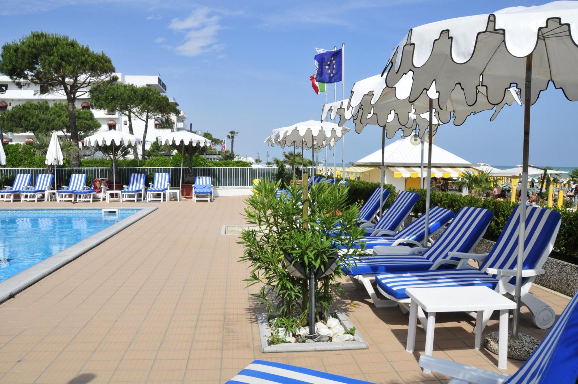 Hotel Plaza Esplanade Lido di Jesolo Ngoại thất bức ảnh